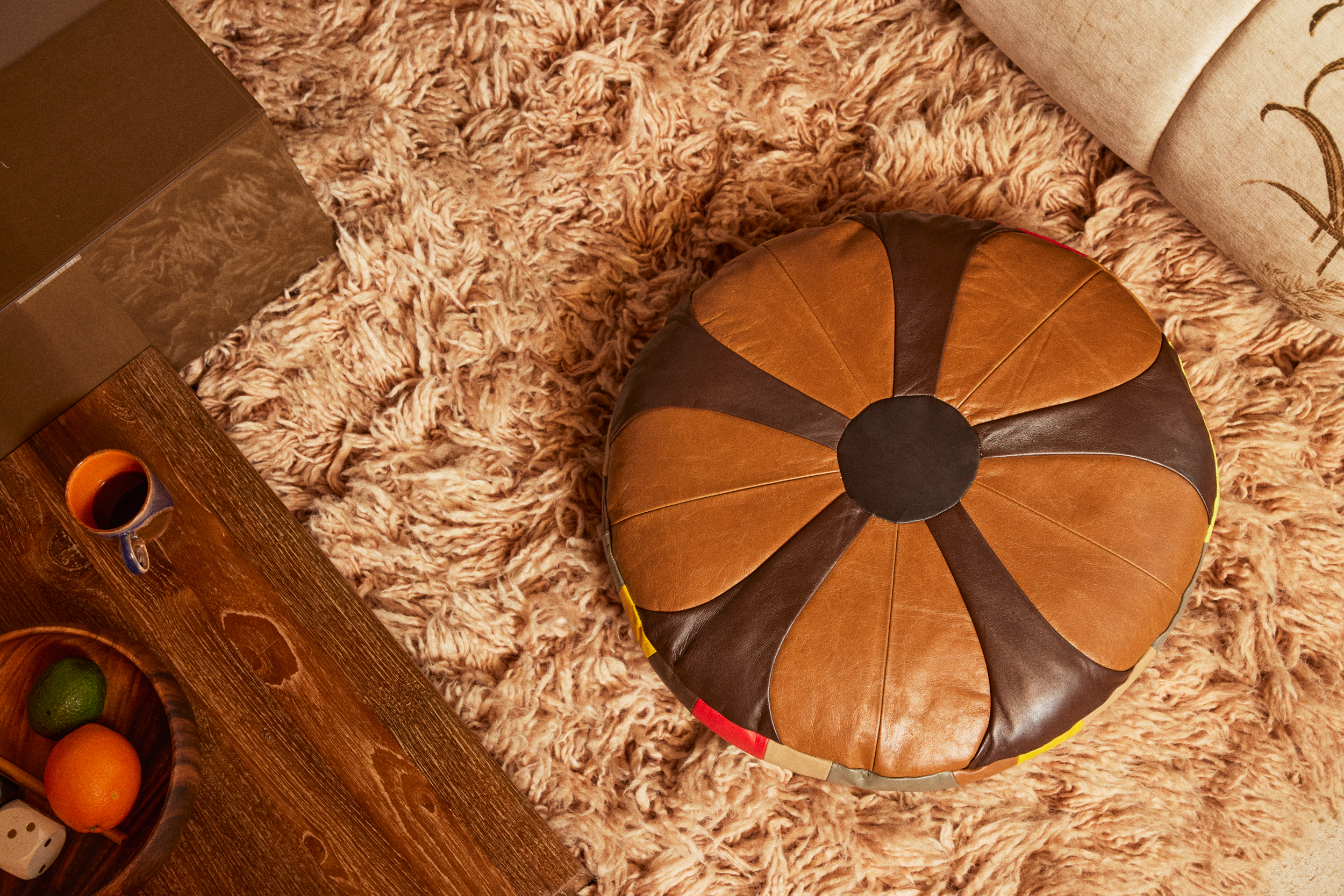 Retro patch cushion (55x55cm) | HKLIVING