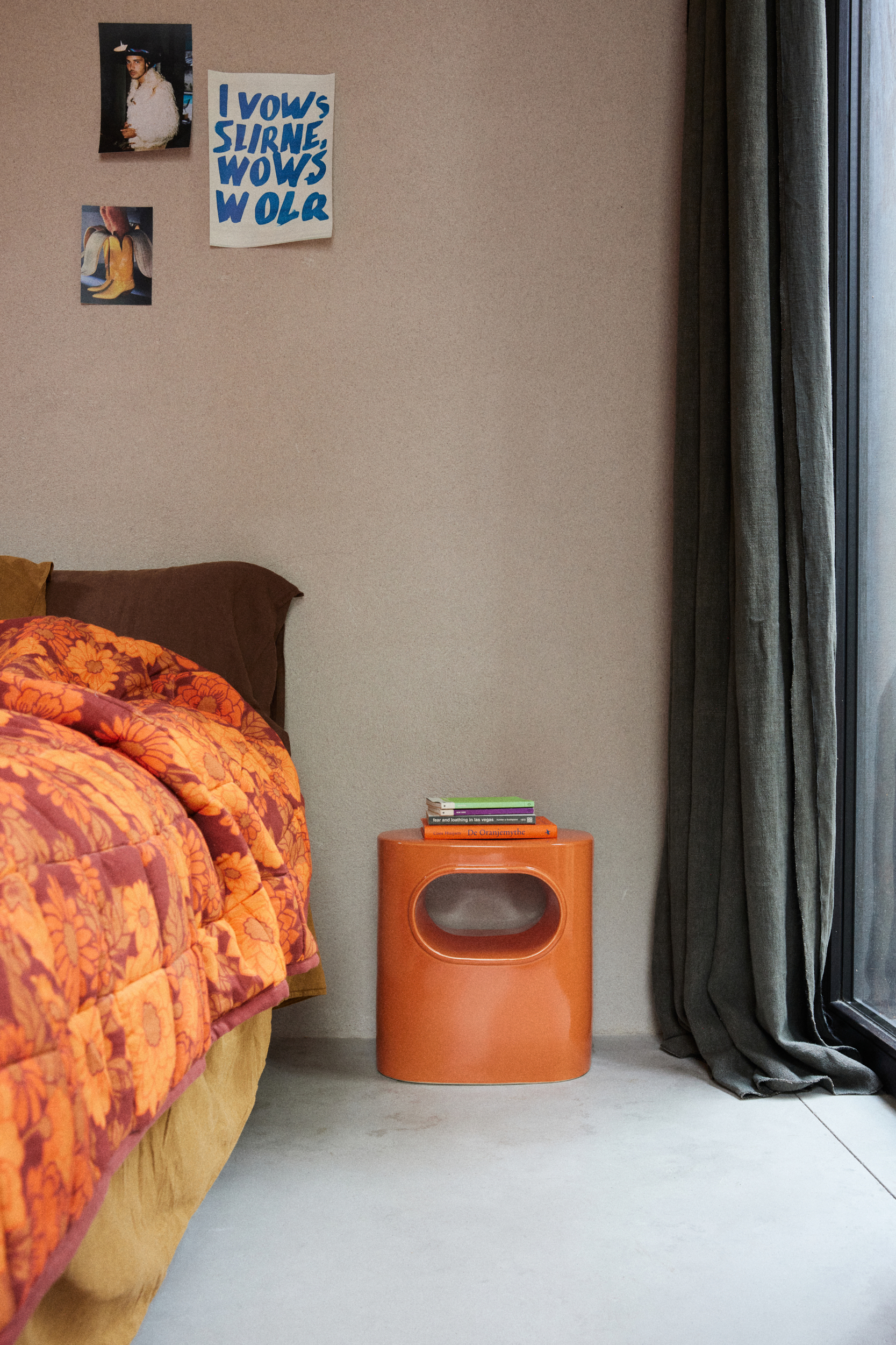 Space side table orange | HKLIVING